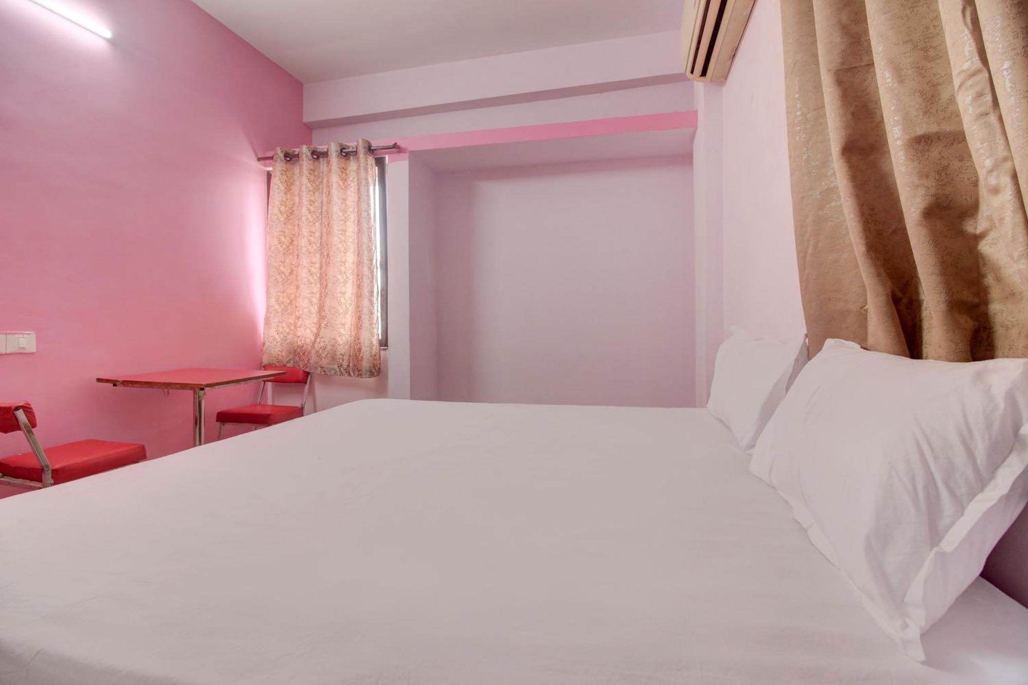 Hotel O Elite Inn Koradi Esterno foto